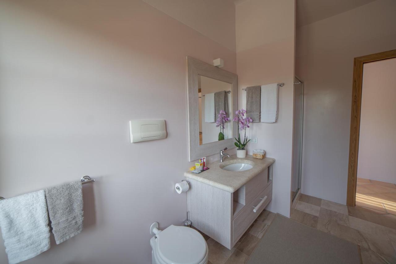 Hotel Borgo Smeraldo อาร์ซาเคนา ภายนอก รูปภาพ