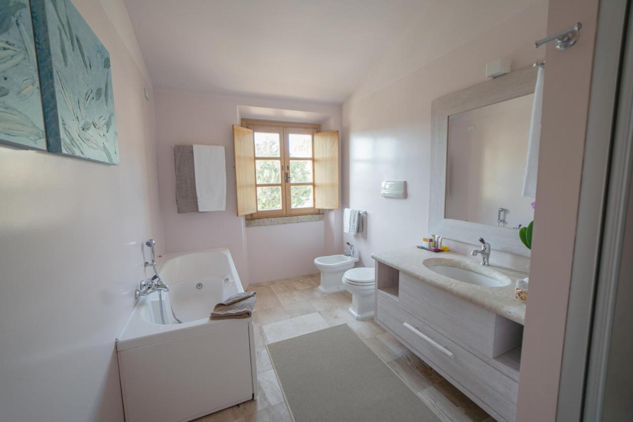 Hotel Borgo Smeraldo อาร์ซาเคนา ภายนอก รูปภาพ